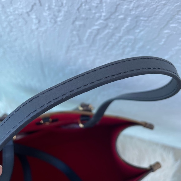 Louis Vuitton On the Go GM - Picture 9 of 10